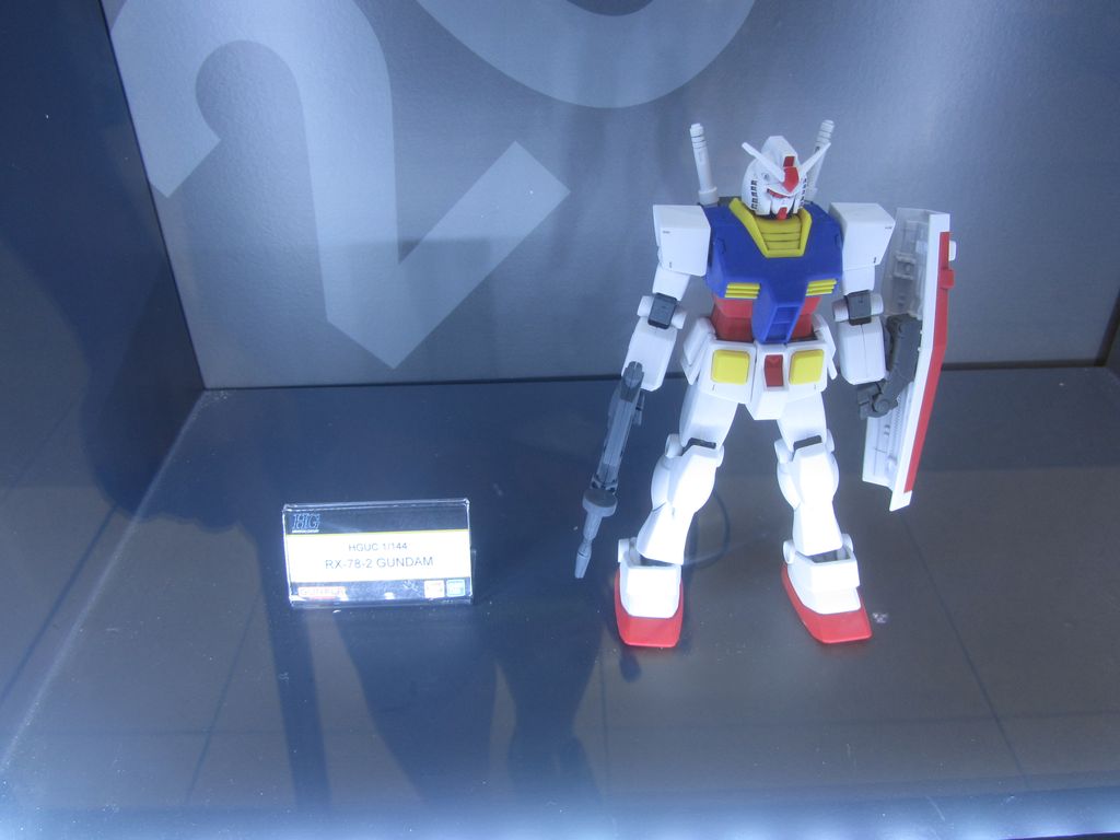 歷代不同大小比例的高達 RX-78-2 模型展示