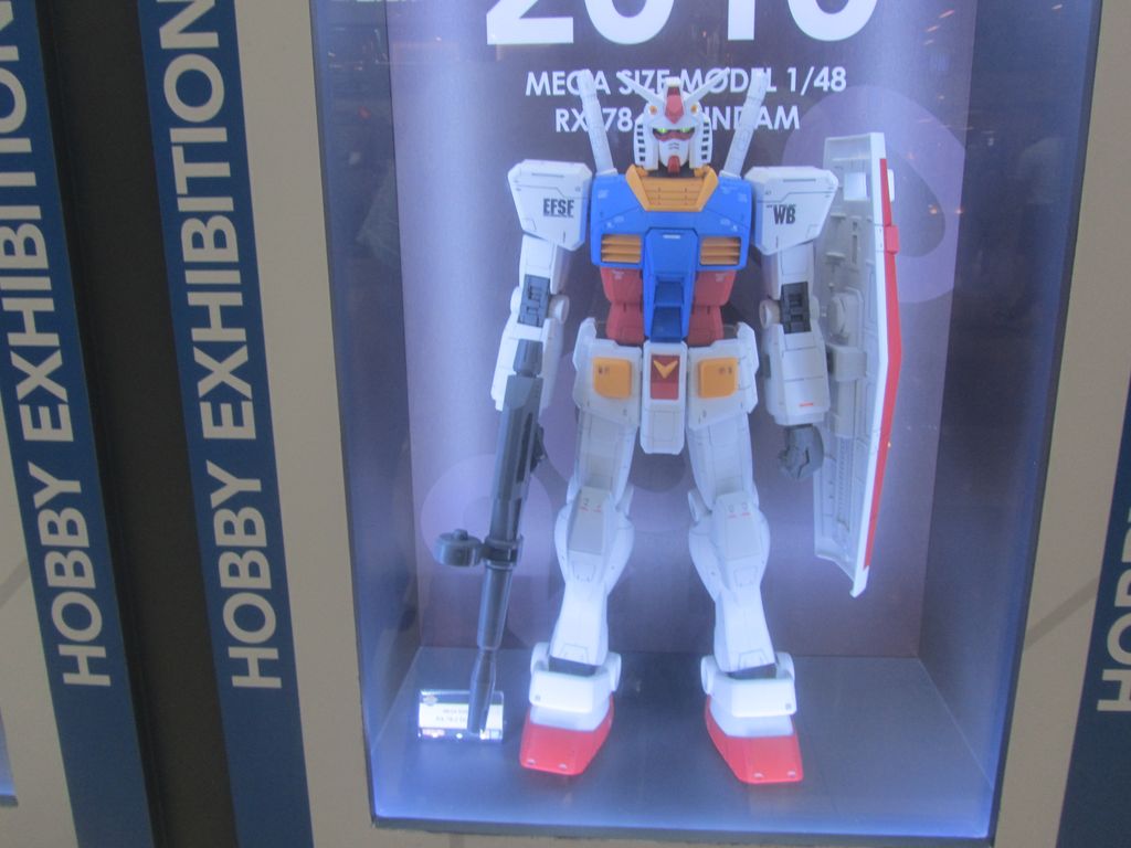 歷代不同大小比例的高達 RX-78-2 模型展示